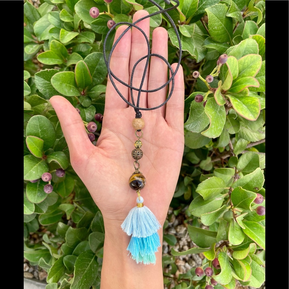 Tiger’s eye Necklaces - Picture 3 of 11